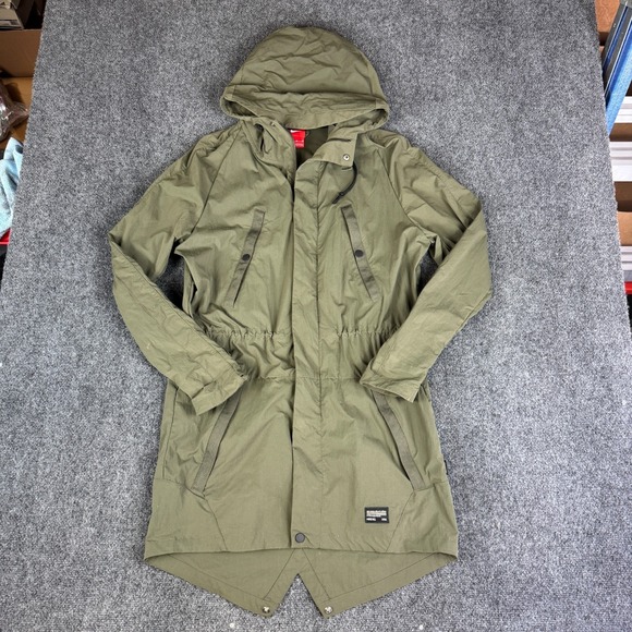 Nike FC Parka Jacket Mens Size Medium Cargo Green Fishtail Hooded 777434-325